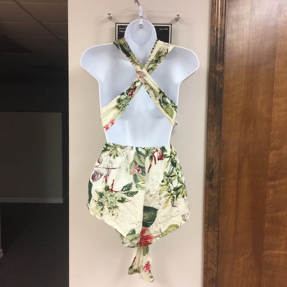 Fashion Nova Romper - Picture 4 of 7